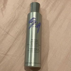 Monat dry shampoo